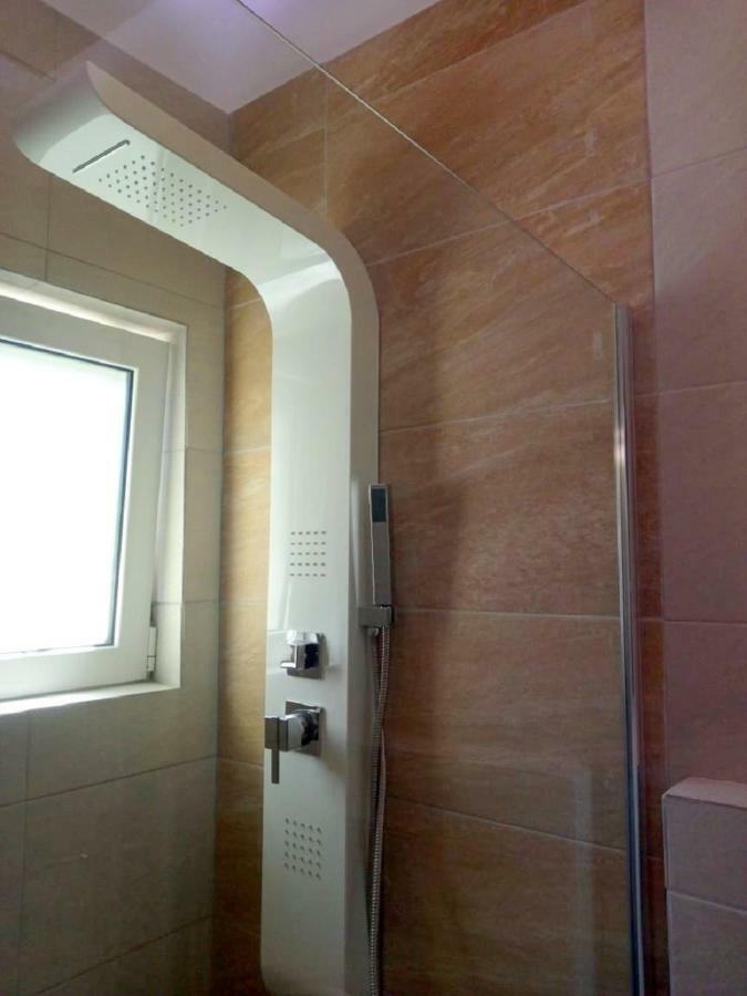 Luxury Apartment Next To The Sea Beach Atenas Exterior foto